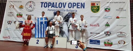 judocanii-de-la-cs-mioveni-au-luat-aur-si-bronz-in-bulgaria
